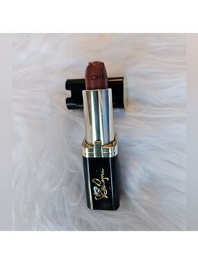 L'OREAL Colour Riche Star Secrets Lipcolour, 836 Eva's Caramel